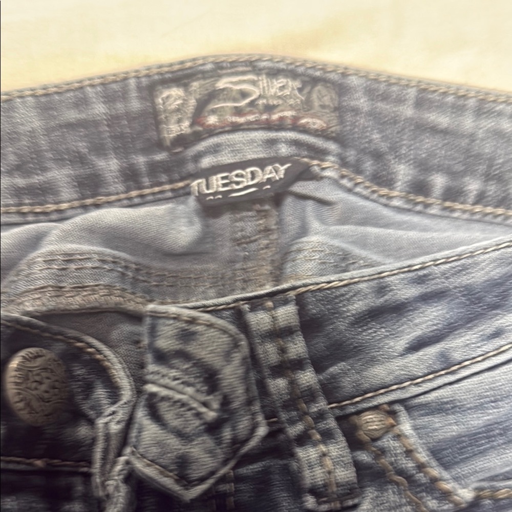 Silver Jeans Co. Tuesday Blue Denim Jeans
